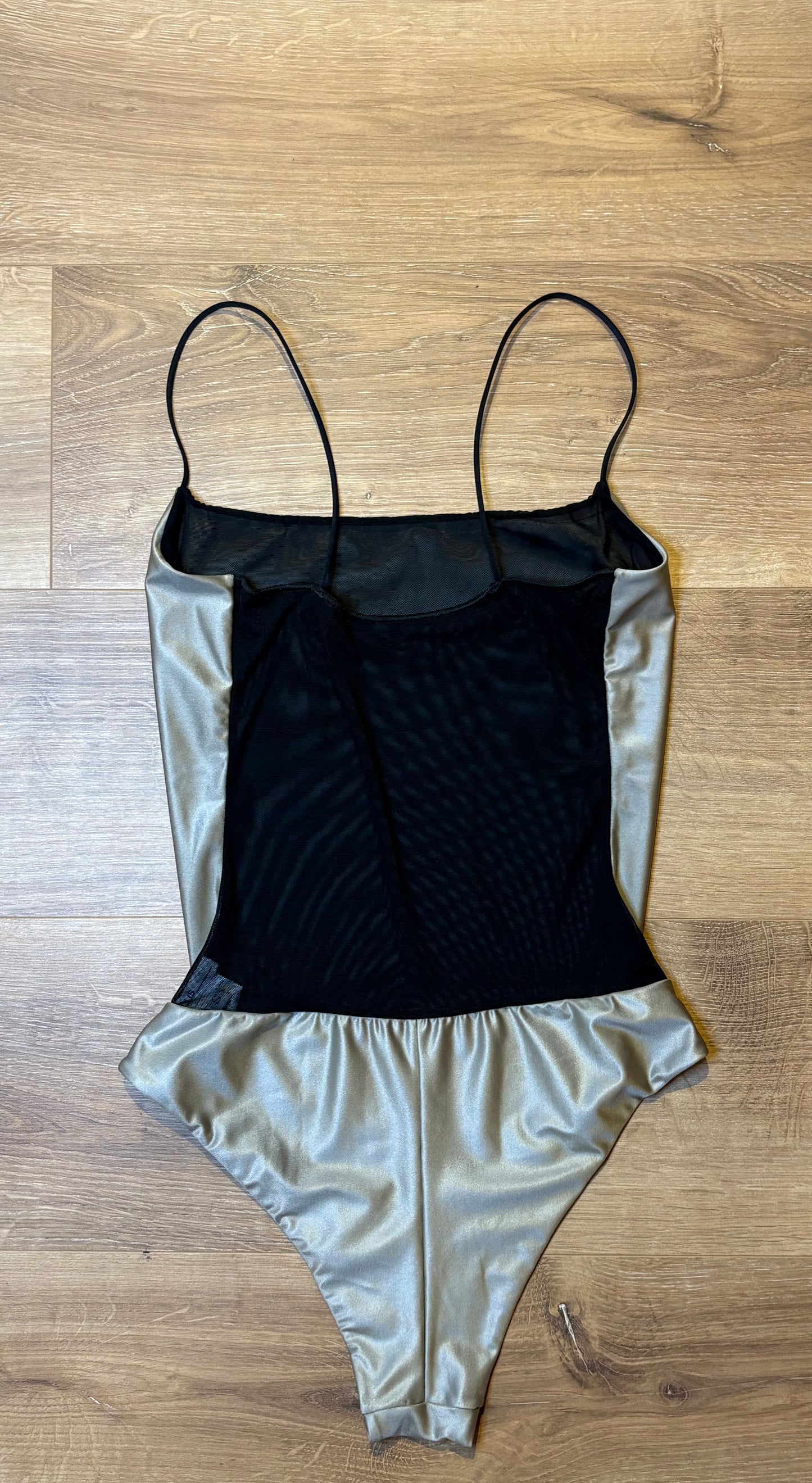 Costume Allis Catalin