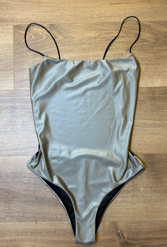 Costume Allis Catalin